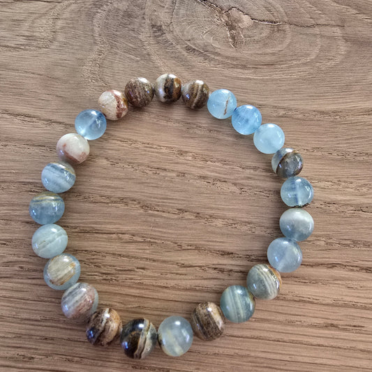 Blauwe Calciet Kogelarmband · 8 mm · Elastiek