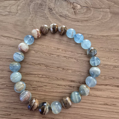 Blauwe Calciet Kogelarmband · 8 mm · Elastiek