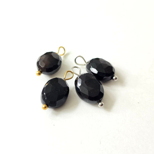 Spinel hangertje