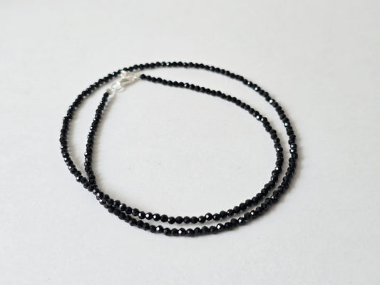 Zwarte Toermalijn Collier · 2 mm gefacetteerd · Sterling Zilver