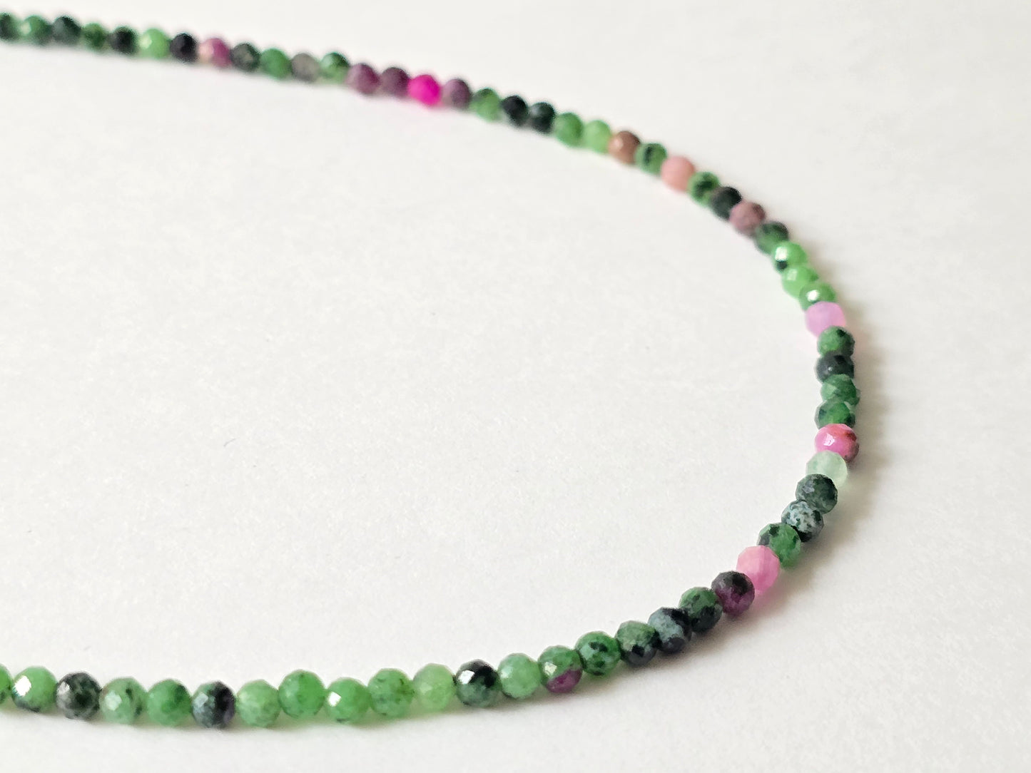 Robijn in Zoisiet collier · 3 mm gefacetteerd · Sterling Zilver