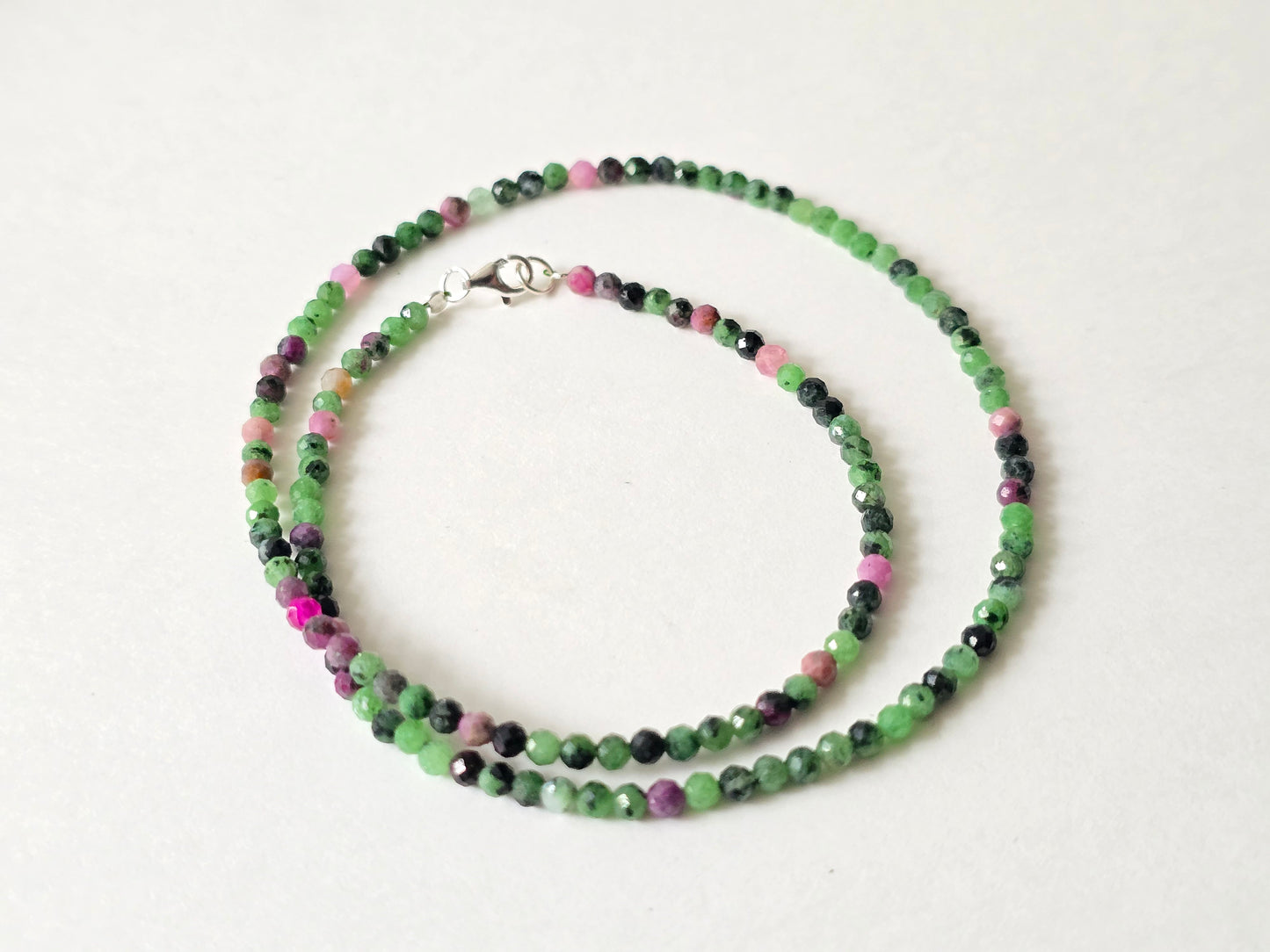 Robijn in Zoisiet collier · 3 mm gefacetteerd · Sterling Zilver