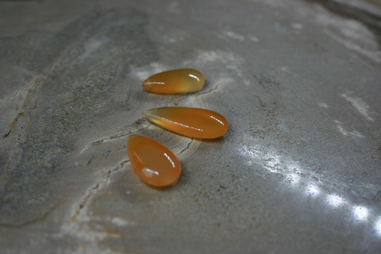 Oranje chalcedoon drops