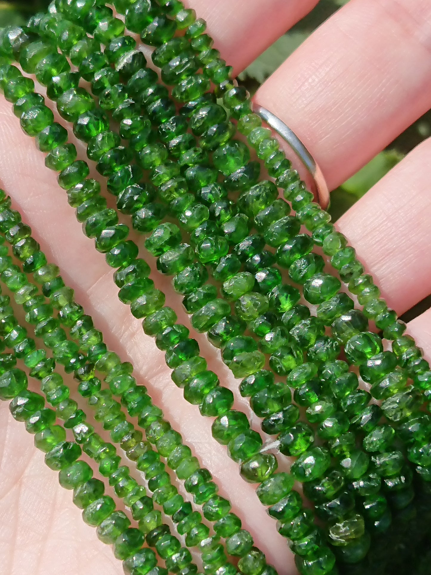 Chroomdiopside facet