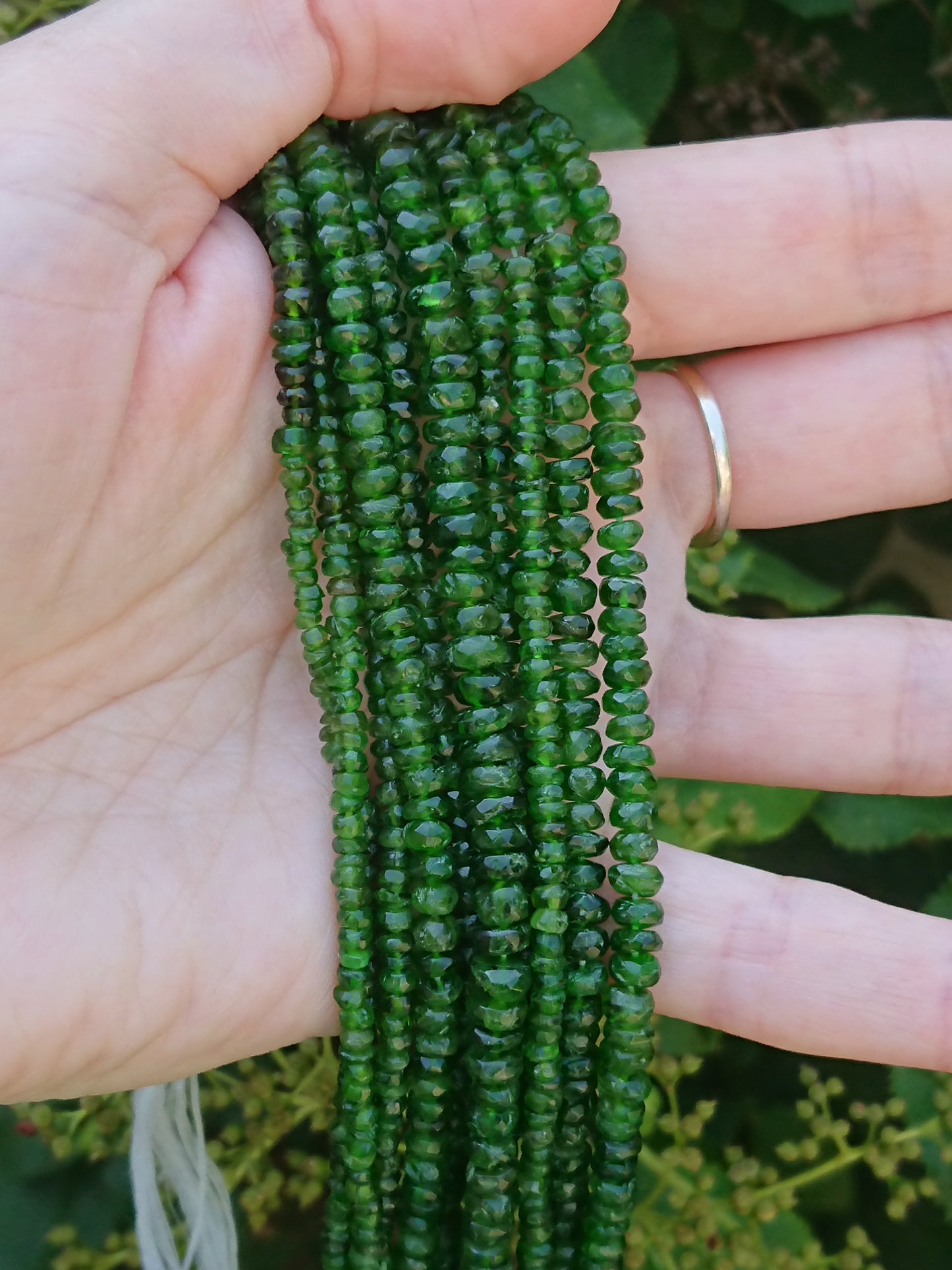 Chroomdiopside facet