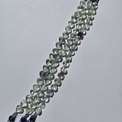 Fluoriet hartvormige facetgeslepen kralen van ca. 9×8 mm