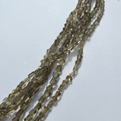 Beer Quartz kralen – strak geslepen vrije vormen uit Brazilië (20 cm)